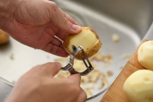 고로케 감자 삶기