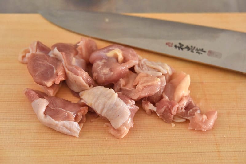 닭고기 달걀덮밥 - 닭고기 손질