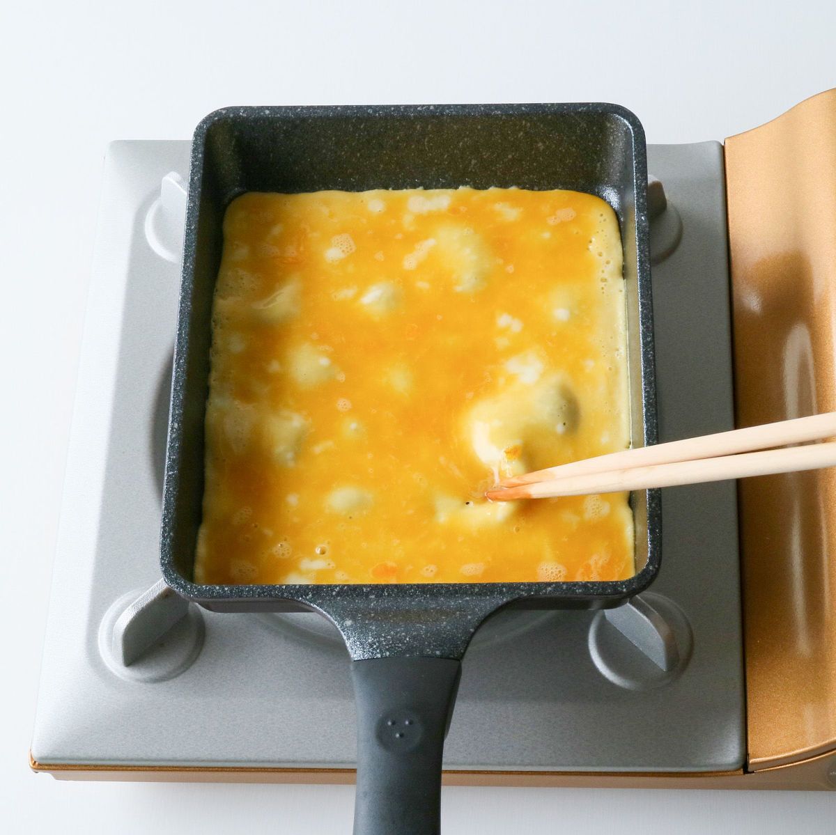 달걀말이 반복 층 쌓기